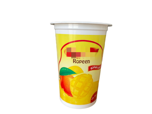 Plastic herbruikbare yoghurtcontainer met een capaciteit van 6 g